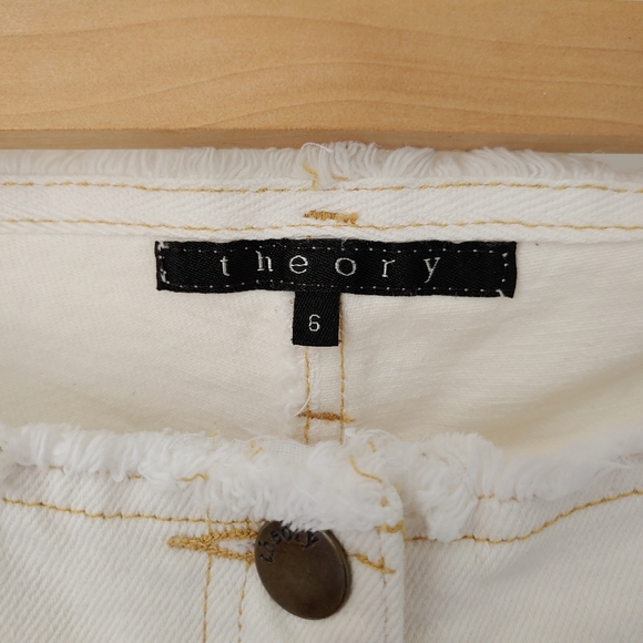 Theory White Raw Edge Waist Hem Cropped Jeans Size 6 - Picture 10 of 11